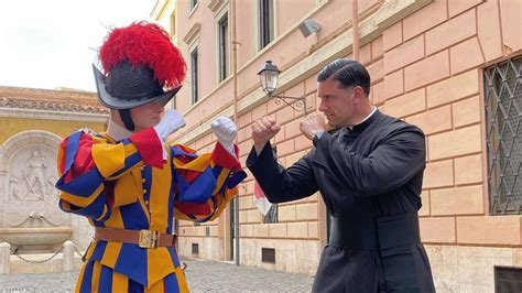 Rafael Capó: un sacerdote culturista con la fuerza de Dios